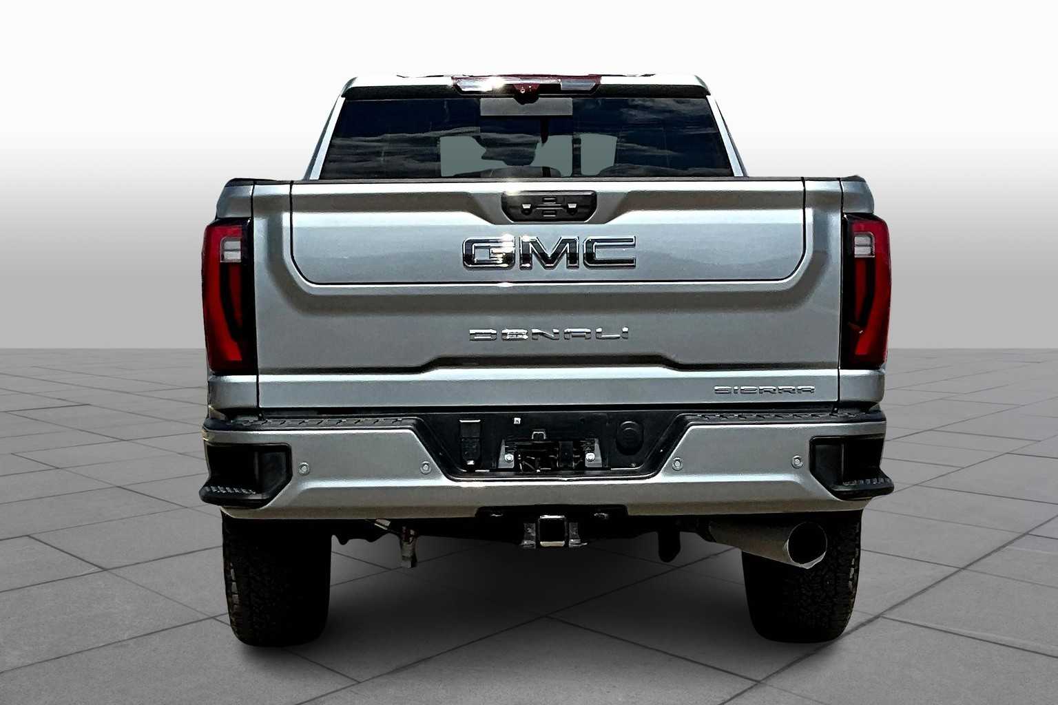 2024 Gmc Sierra 2500 HD Denali Ultimate photo 4