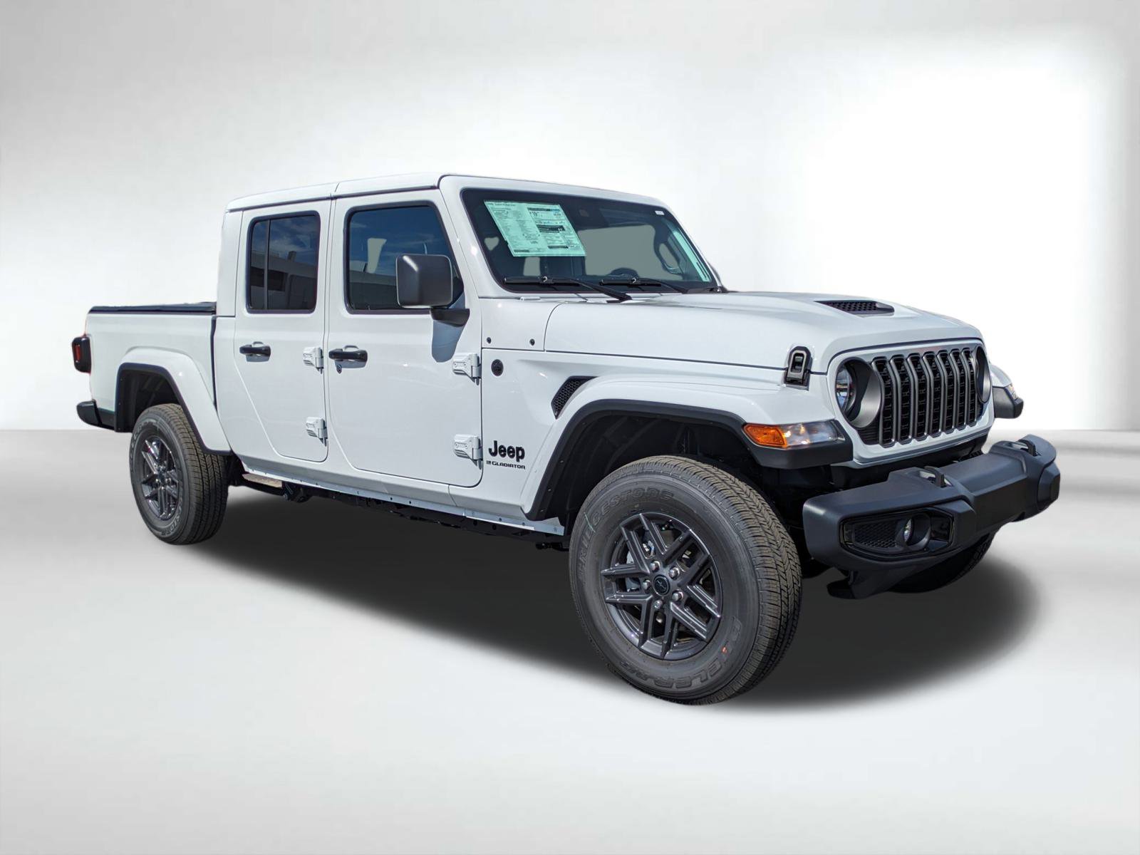 2025 Jeep Gladiator Sport S photo 2