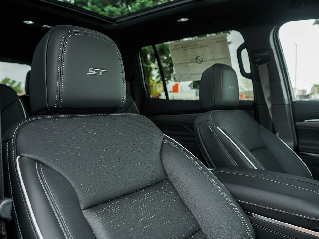 2026 Buick Enclave Sport Touring photo 10