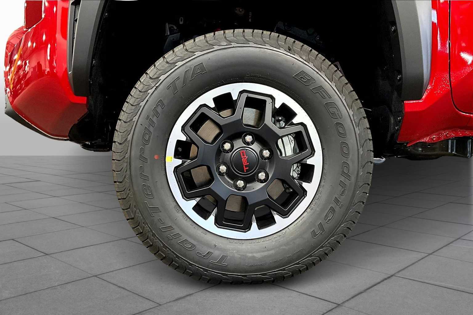 2025 Toyota Tacoma TRD Off-Road 4x4 Double Cab photo 11