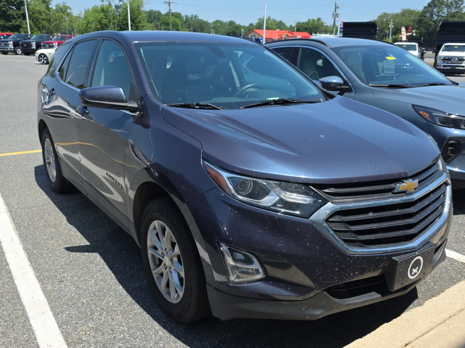 2018 Chevrolet Equinox LT photo 3