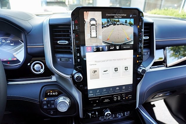 New 2026 Ivory White Tri-Coat Pearl-Coat Exterior Paint RAM Tungsten image 39