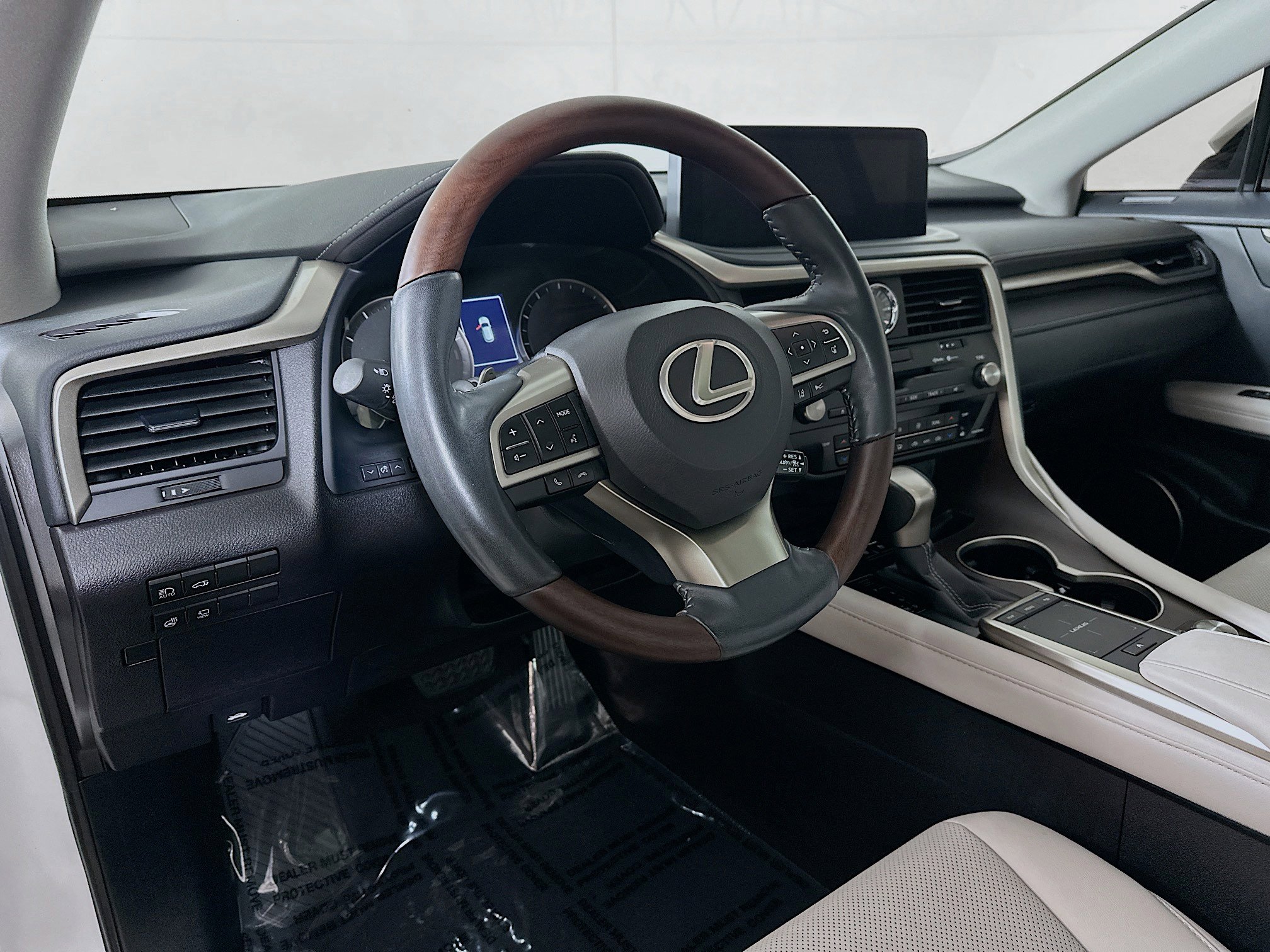 2022 Lexus RX 350 photo 9