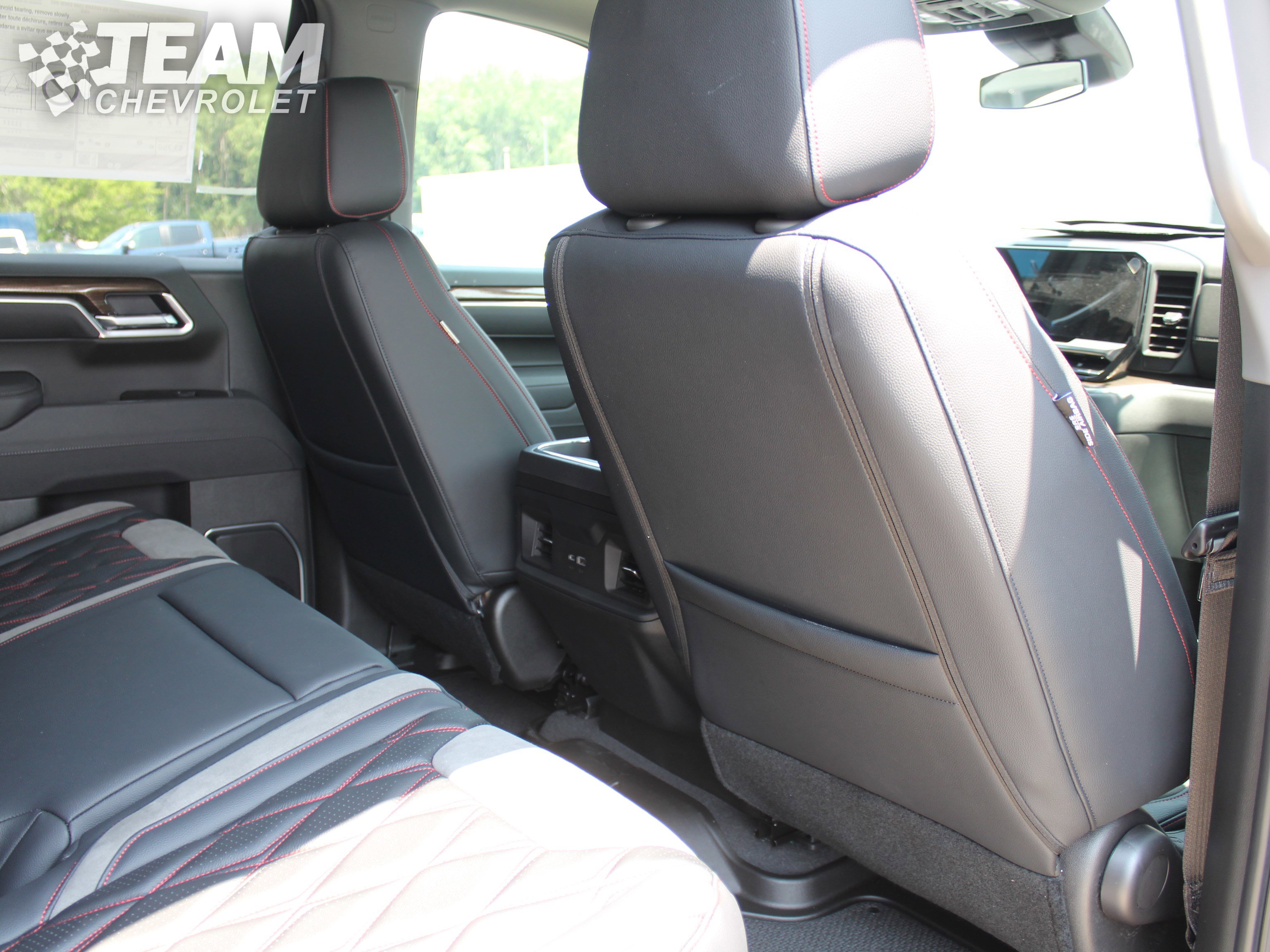 2025 Chevrolet Silverado 1500 RST photo 21