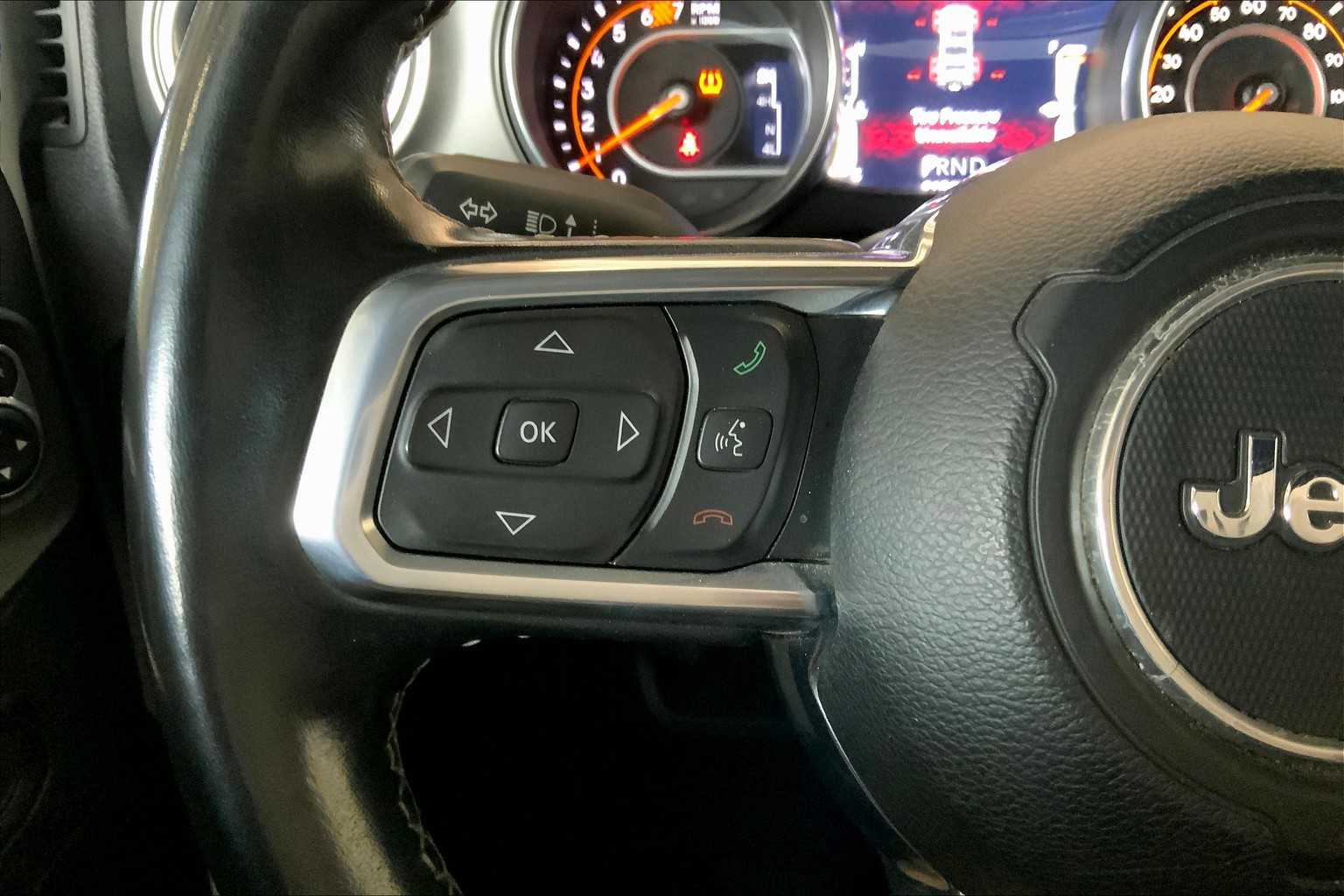 2021 Jeep Wrangler Unlimited Sahara photo 7