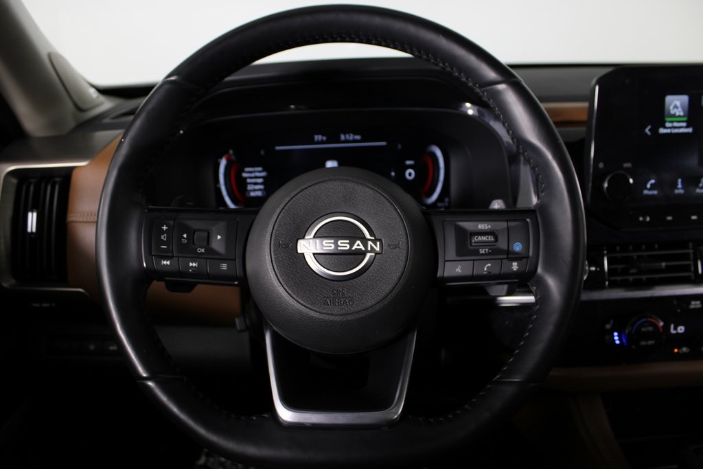 2023 Nissan Pathfinder Platinum photo 4