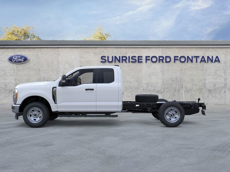 2025 Ford F-350 Super Duty XLT