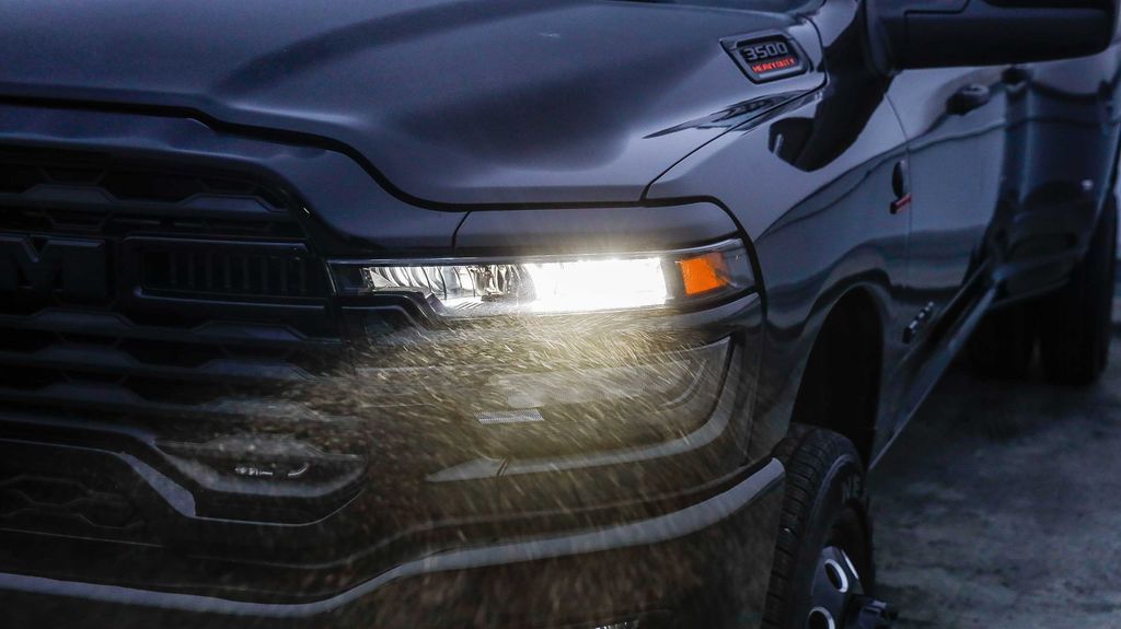 2025 Ram 3500 Big Horn photo 4