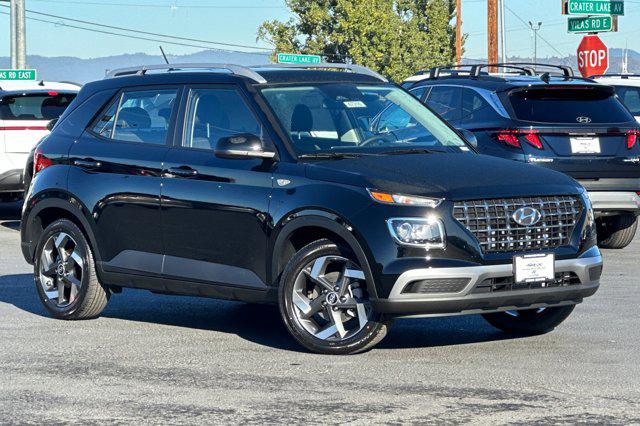 2026 Hyundai Venue SEL photo 2