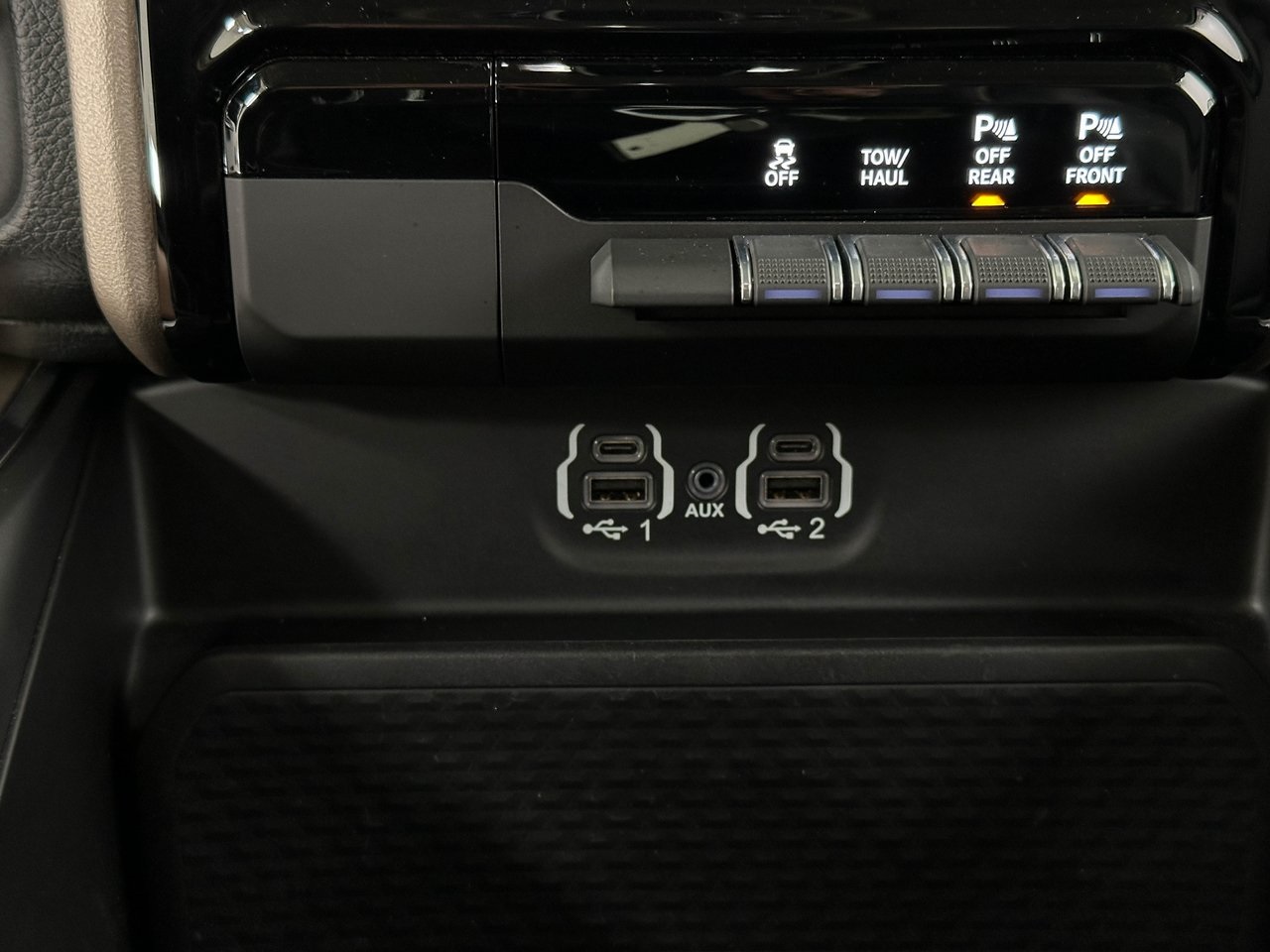 2022 Ram 1500 Laramie photo 13