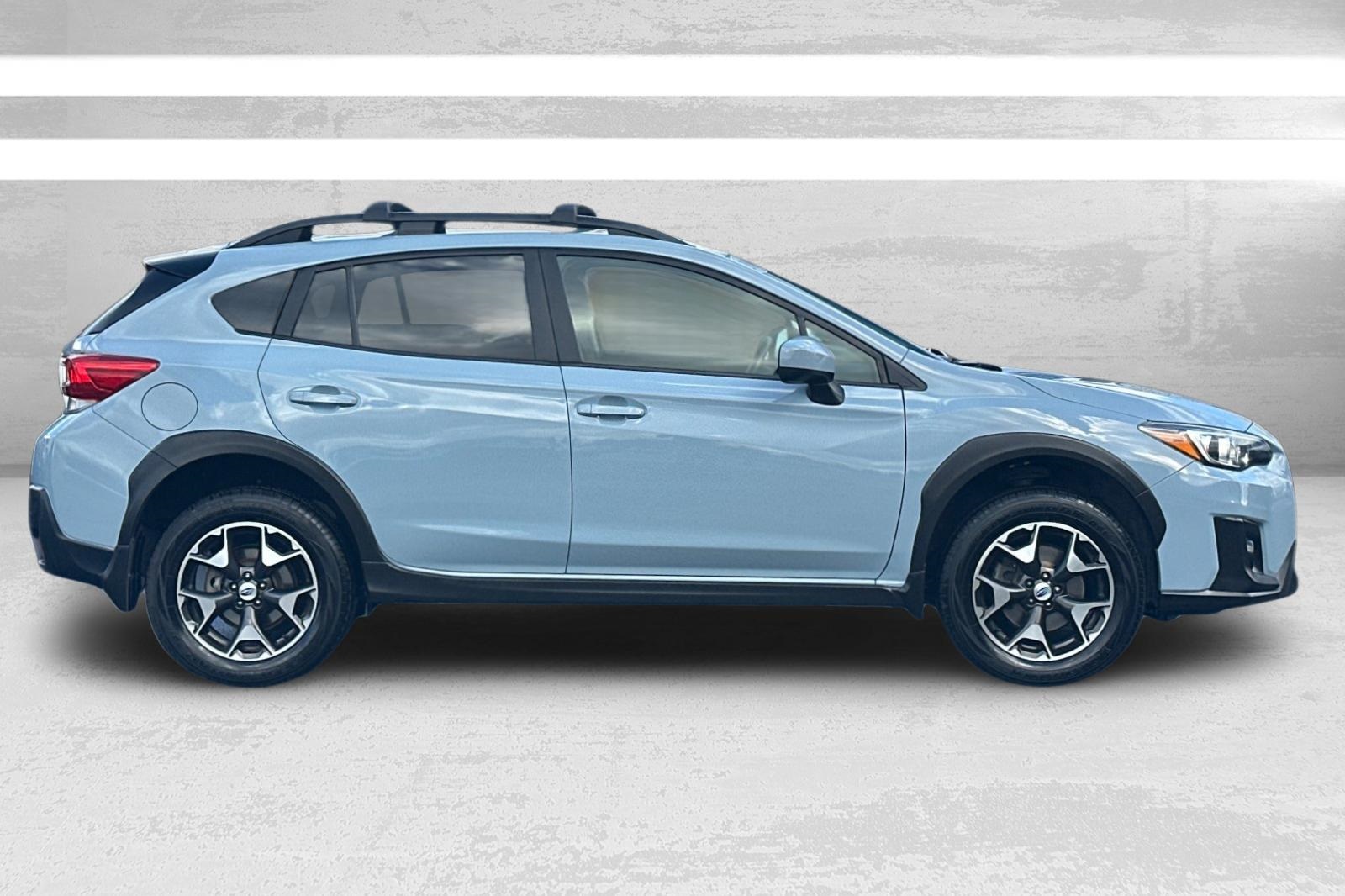 2018 Subaru Crosstrek 2.0i Premium photo 2