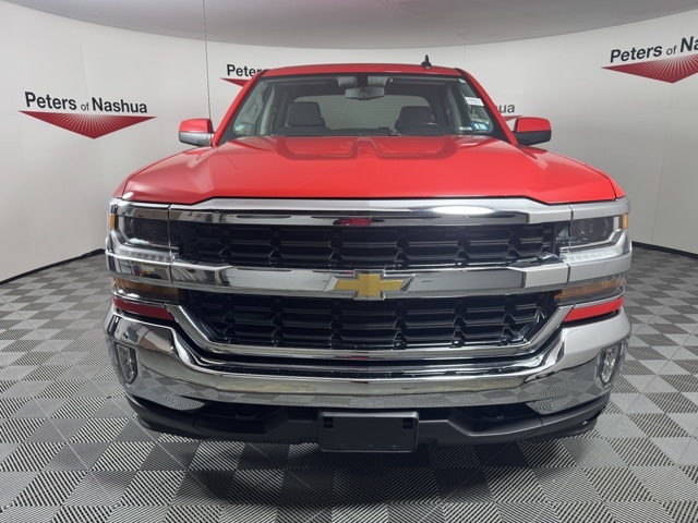2019 Chevrolet Silverado 1500 LT photo 2