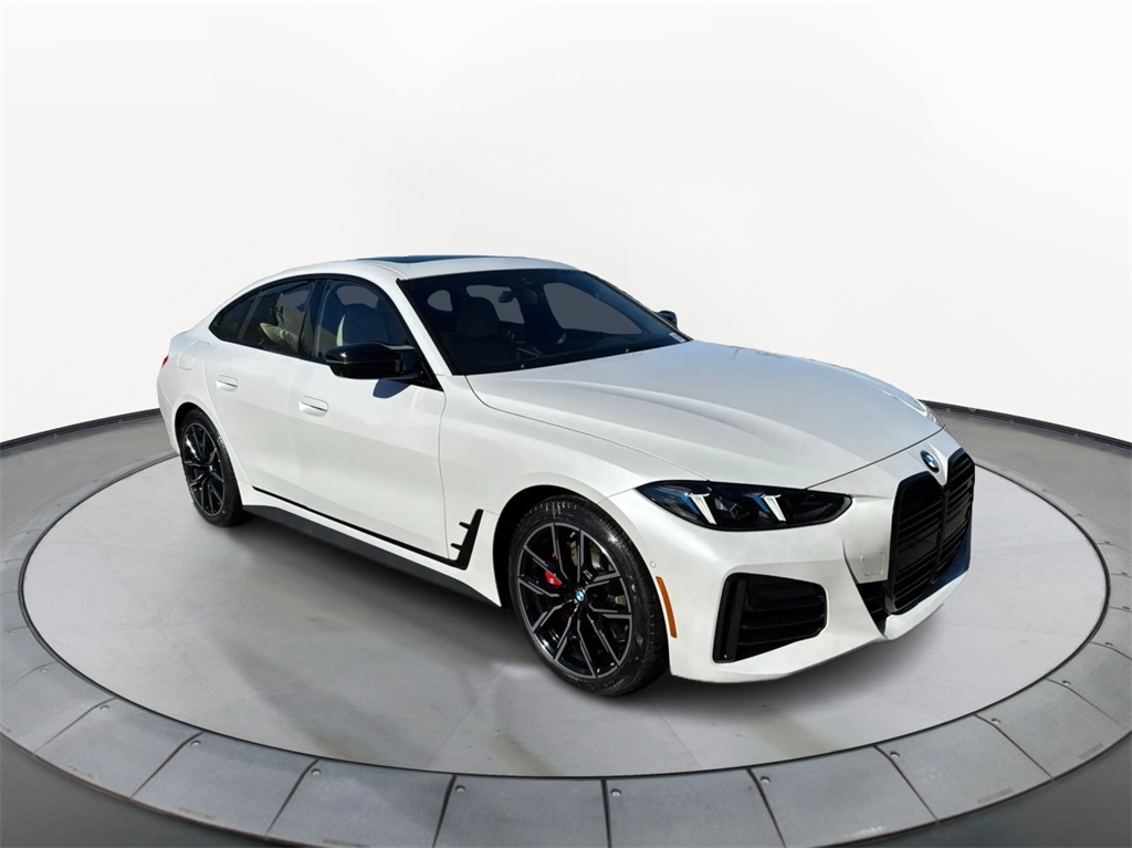 2026 BMW 4 Series 440's photo