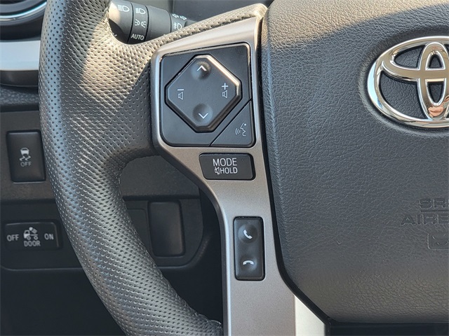 2022 Toyota Tacoma V6 4x4 photo 28