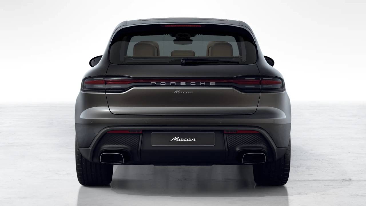 2026 Porsche Macan T photo 7