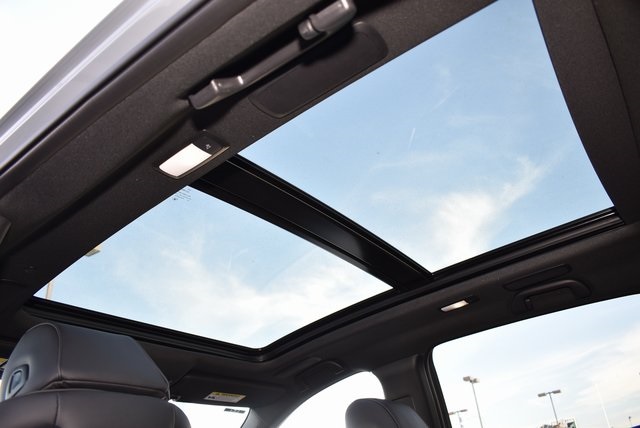 2025 Acura RDX A-Spec Advance photo 16