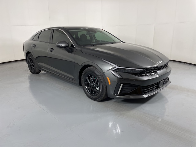 2026 Kia K5 LXS photo 2