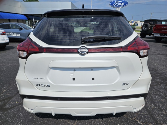 2023 Nissan Kicks SV photo 3