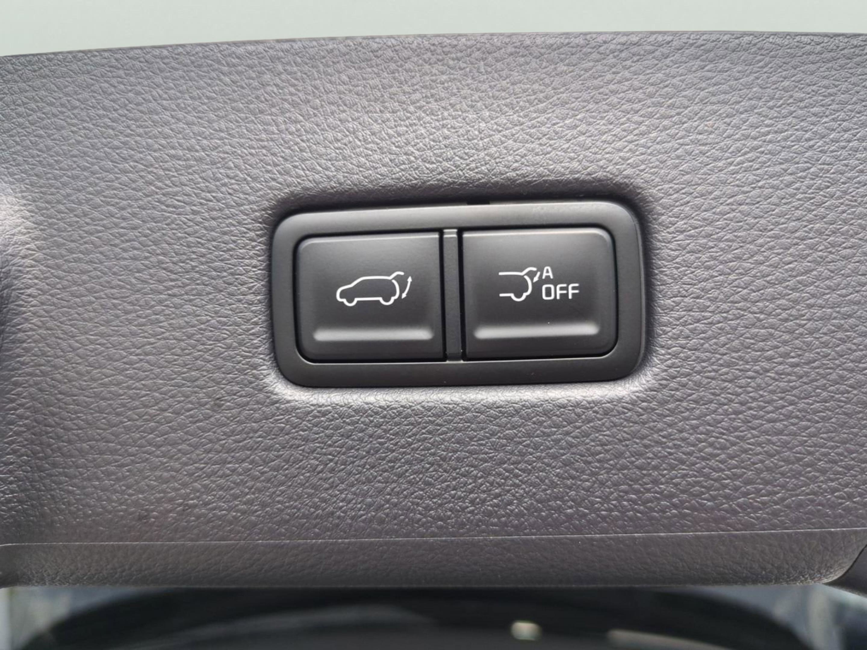 2026 Kia Carnival EX photo 13