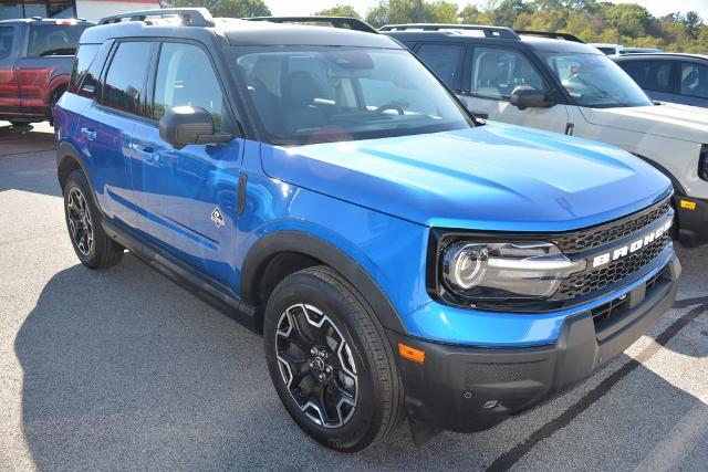 2025 Ford Bronco Sport Outer Banks photo 2