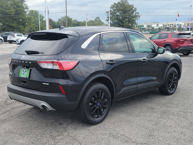 2022 Ford Escape SE photo 3