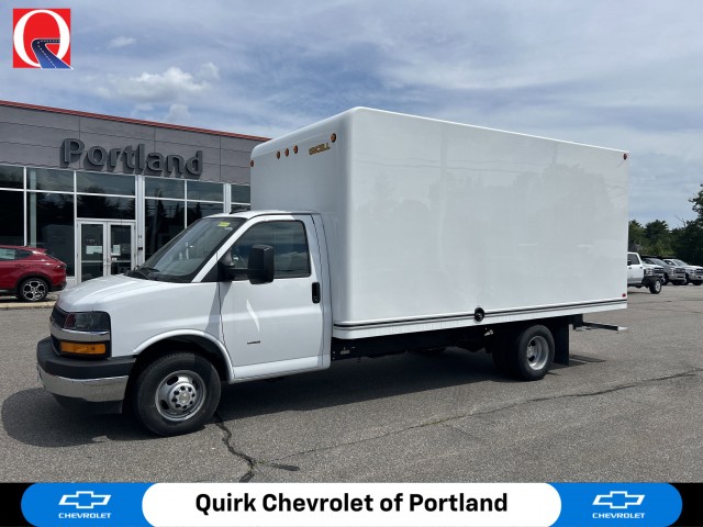 2025 Chevrolet Express Cutaway 3500 1WT