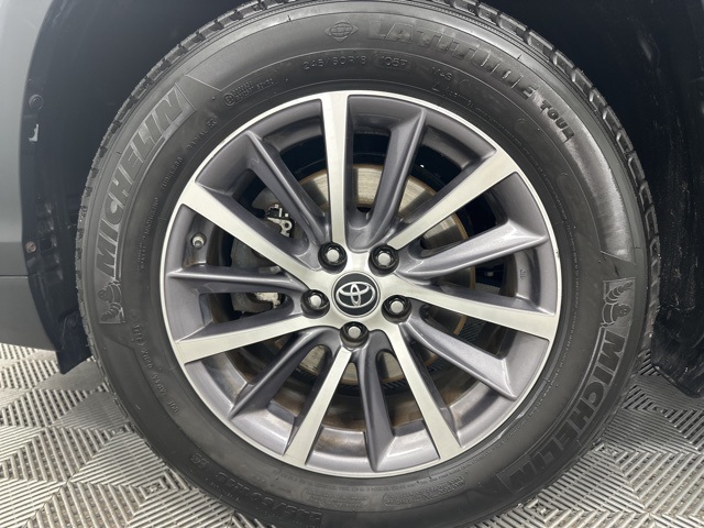2019 Toyota Highlander XLE photo 10