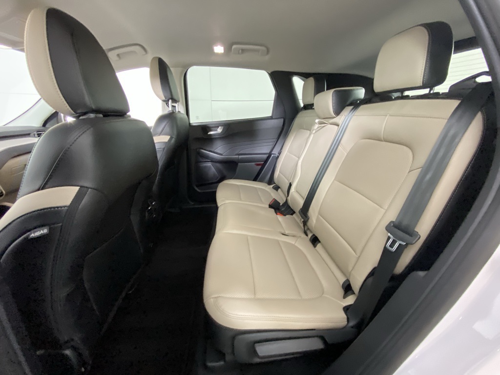 2022 Ford Escape SEL photo 21