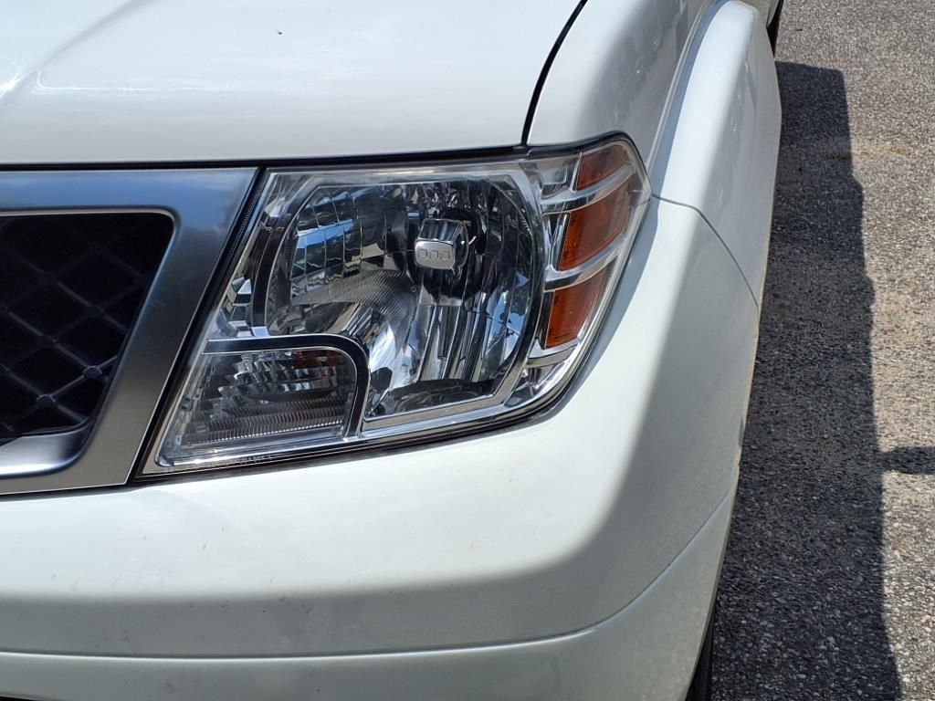 2020 Nissan Frontier PRO-4X photo 3