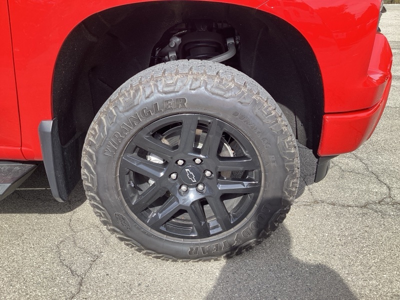 2023 Chevrolet Silverado 1500 RST photo 8