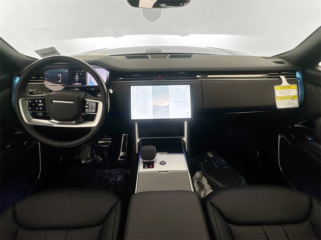 2025 Land Rover Range Rover SE photo 17