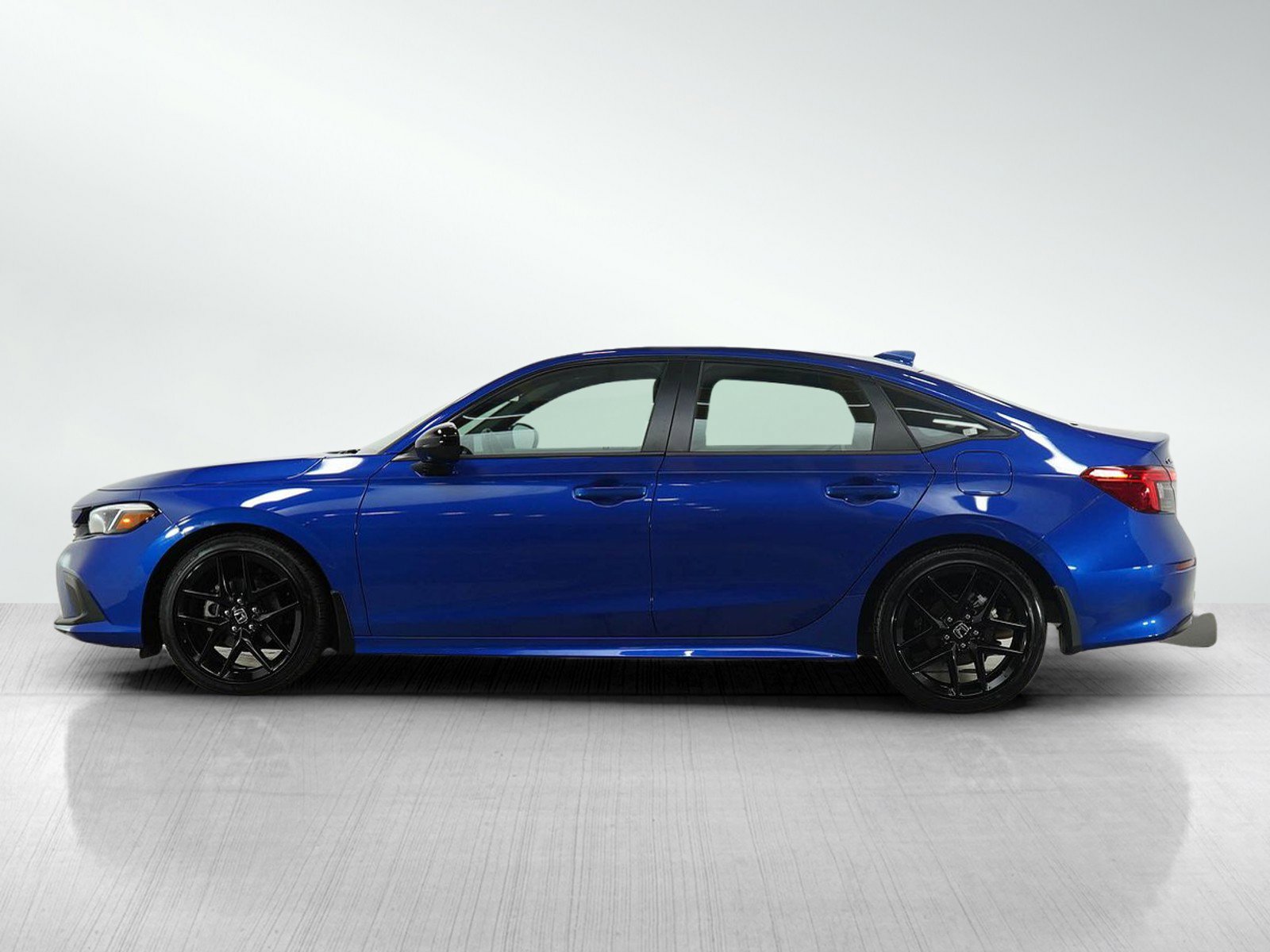 Used 2024 Honda Civic Sport with VIN 2HGFE2F54RH585136 for sale in Burnsville, Minnesota