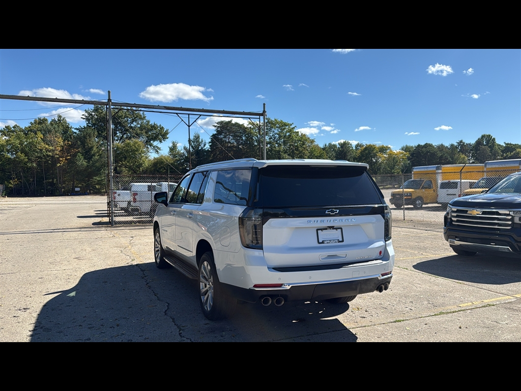 2026 Chevrolet Suburban Premier photo 2