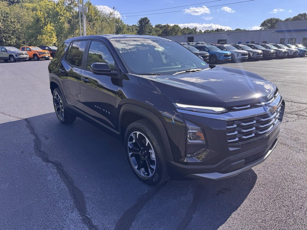 2026 Chevrolet Equinox LT photo 2