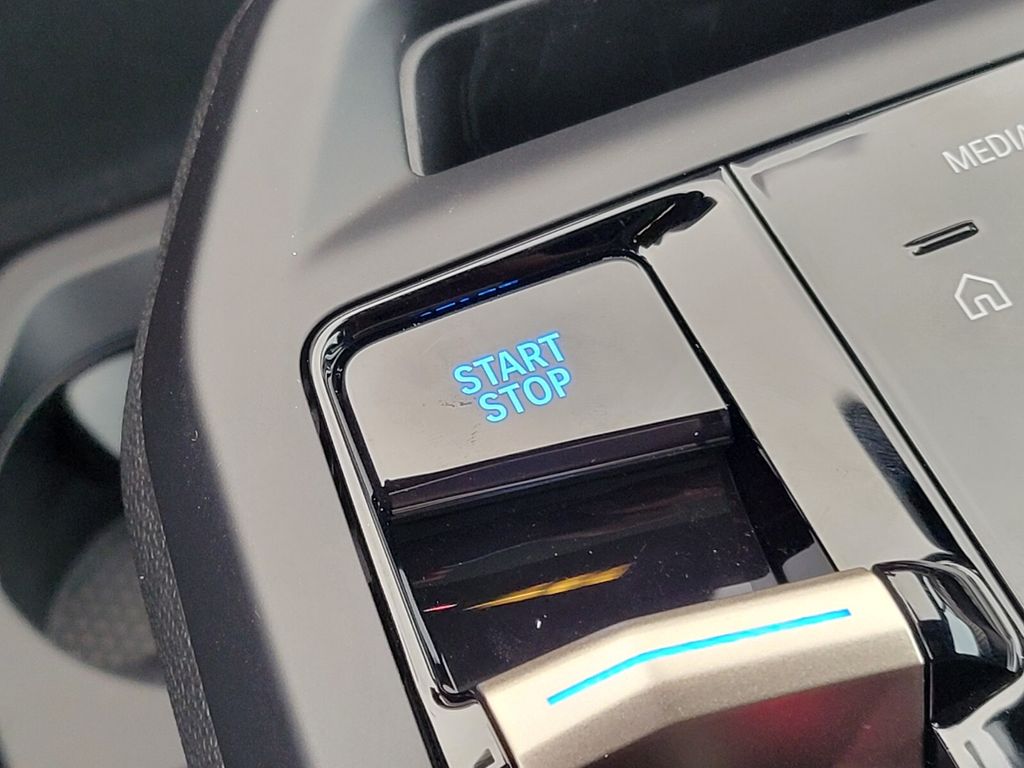 2026 Bmw iX photo 27
