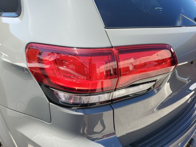 2020 Jeep Grand Cherokee Altitude photo 12