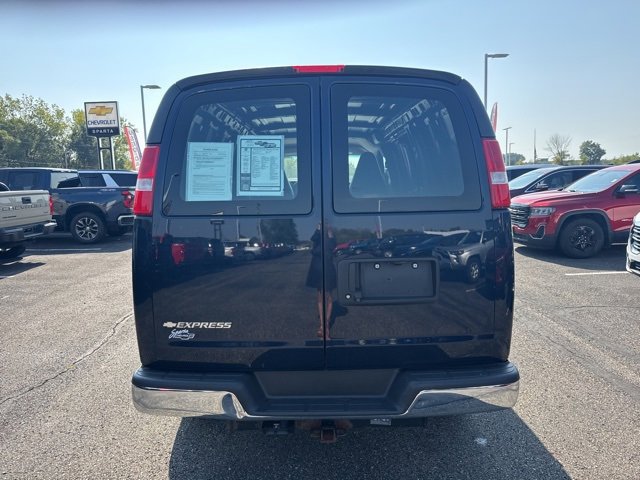 2020 Chevrolet Express Cargo Van 2500 photo 3