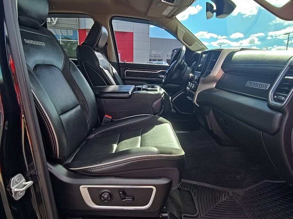 2019 Ram 1500 Laramie photo 23