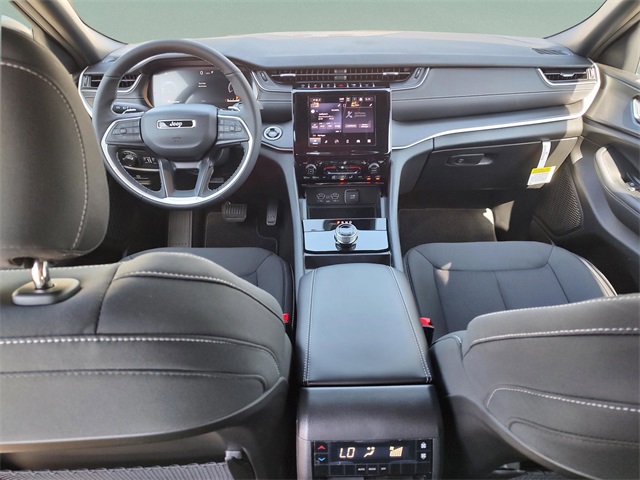 2025 Jeep Grand Cherokee L photo 6