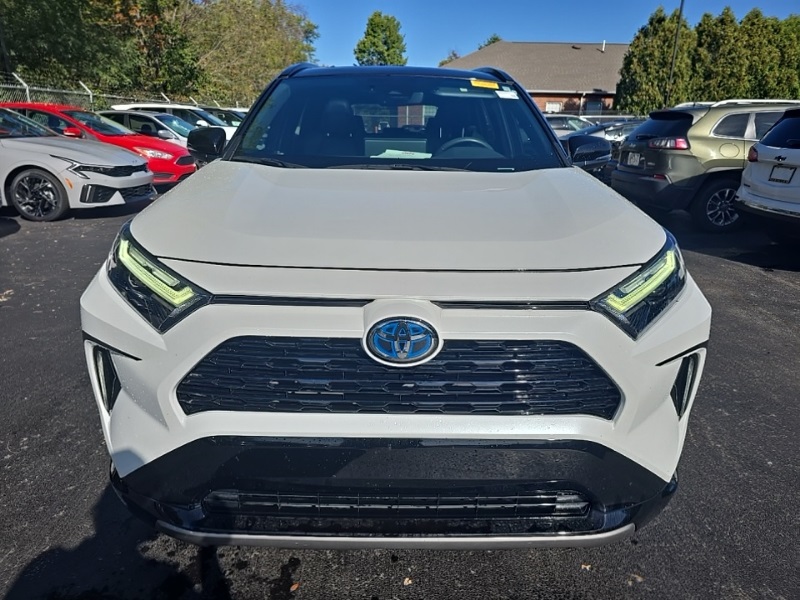 2023 Toyota RAV4 Hybrid XSE photo 2