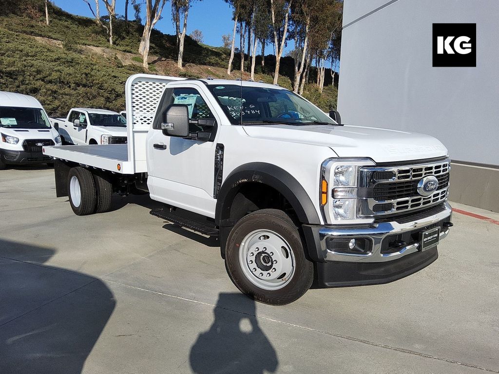 2025 Ford F-550 Super Duty Chassis Cab XL's photo