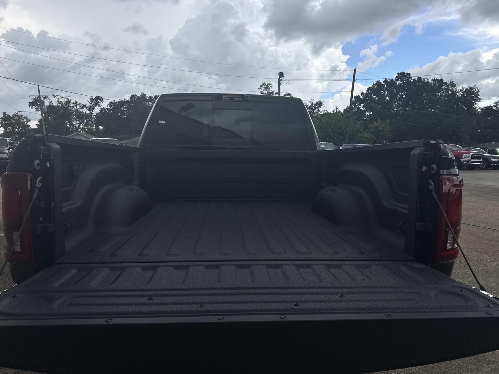 2025 Ram 2500 Big Horn photo 6