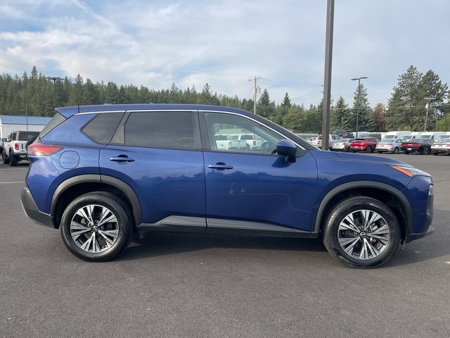 2023 Nissan Rogue SV photo 9