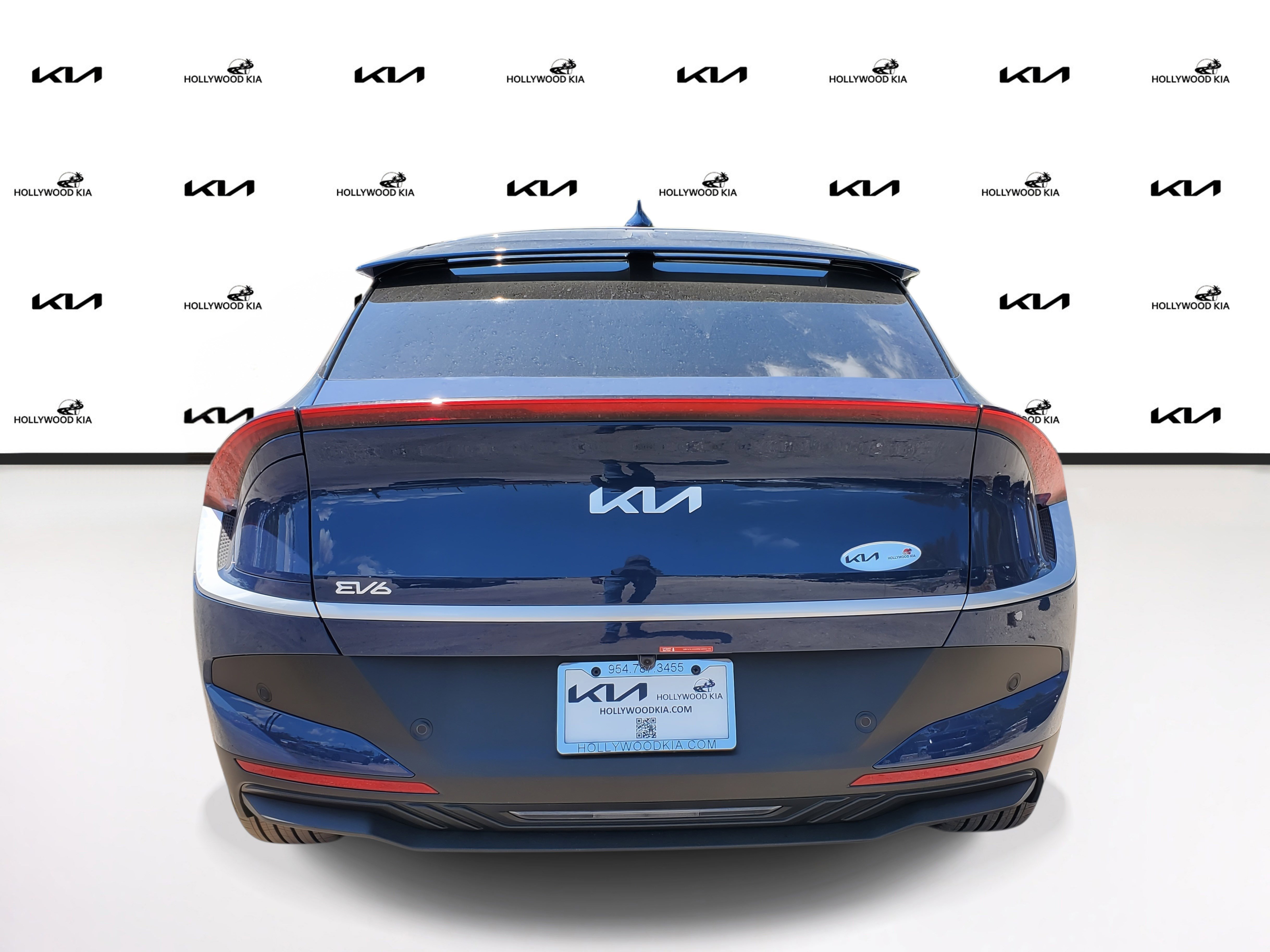 2025 Kia EV6 Wind photo 6