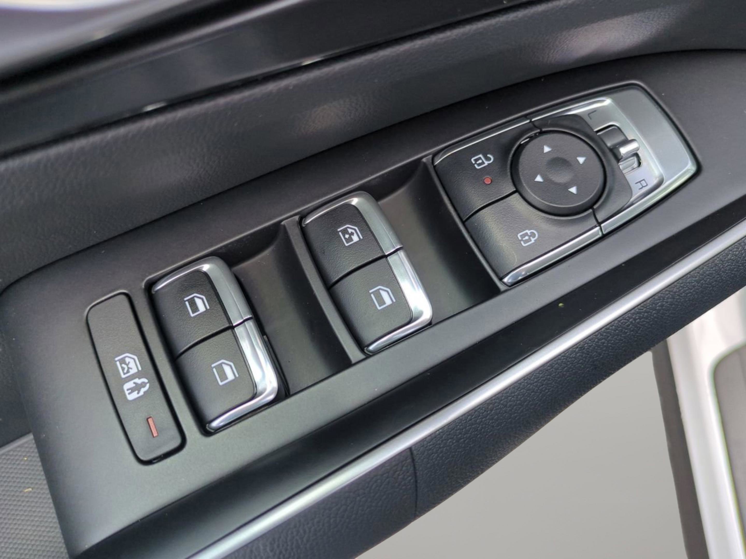 2025 Kia Sorento EX photo 27