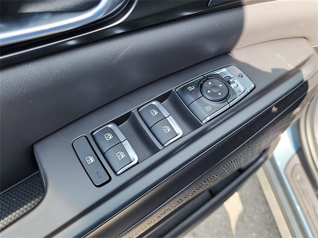 2026 Kia Carnival SX photo 10