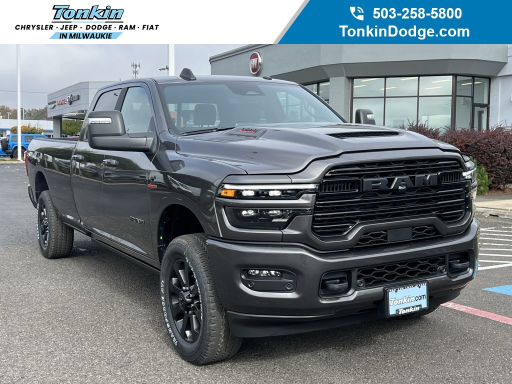 2026 RAM Ram 3500 Pickup Laramie's photo