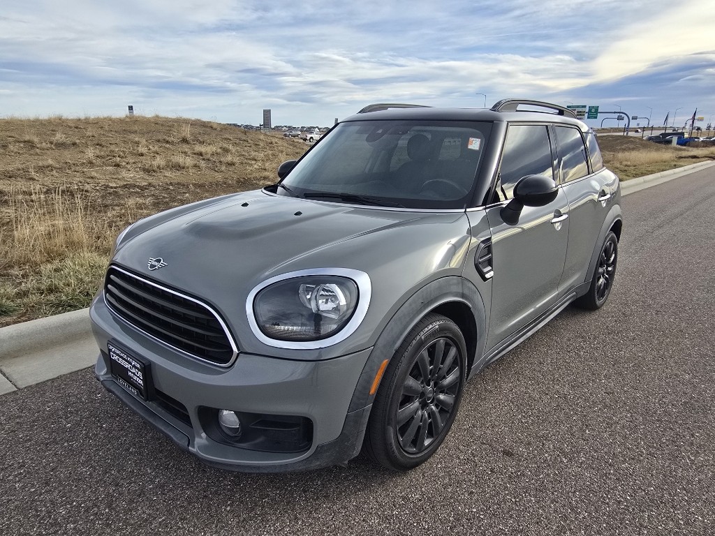2019 MINI Countryman Base's photo