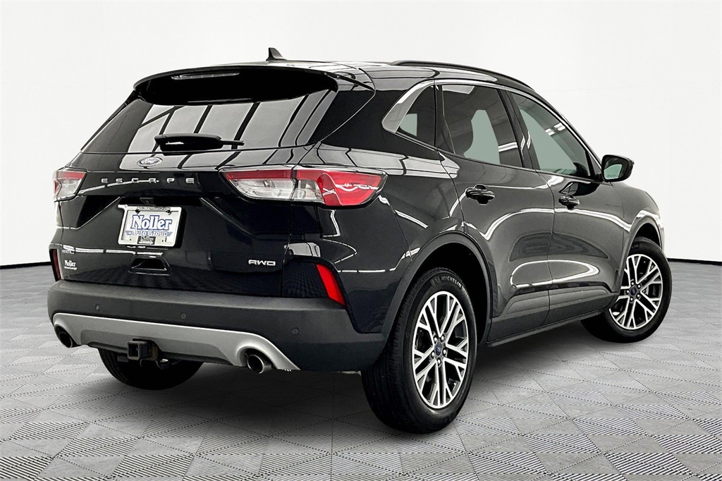 Used 2021 Ford Escape SEL with VIN 1FMCU9H91MUB13183 for sale in Kansas City