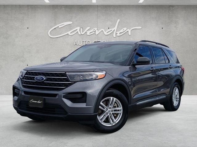 2023 Ford Explorer XLT's photo